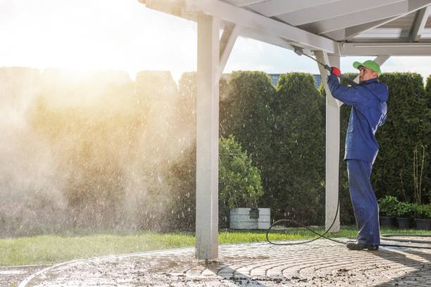 Best Driveway Pressure Washing  in San Saba, TX